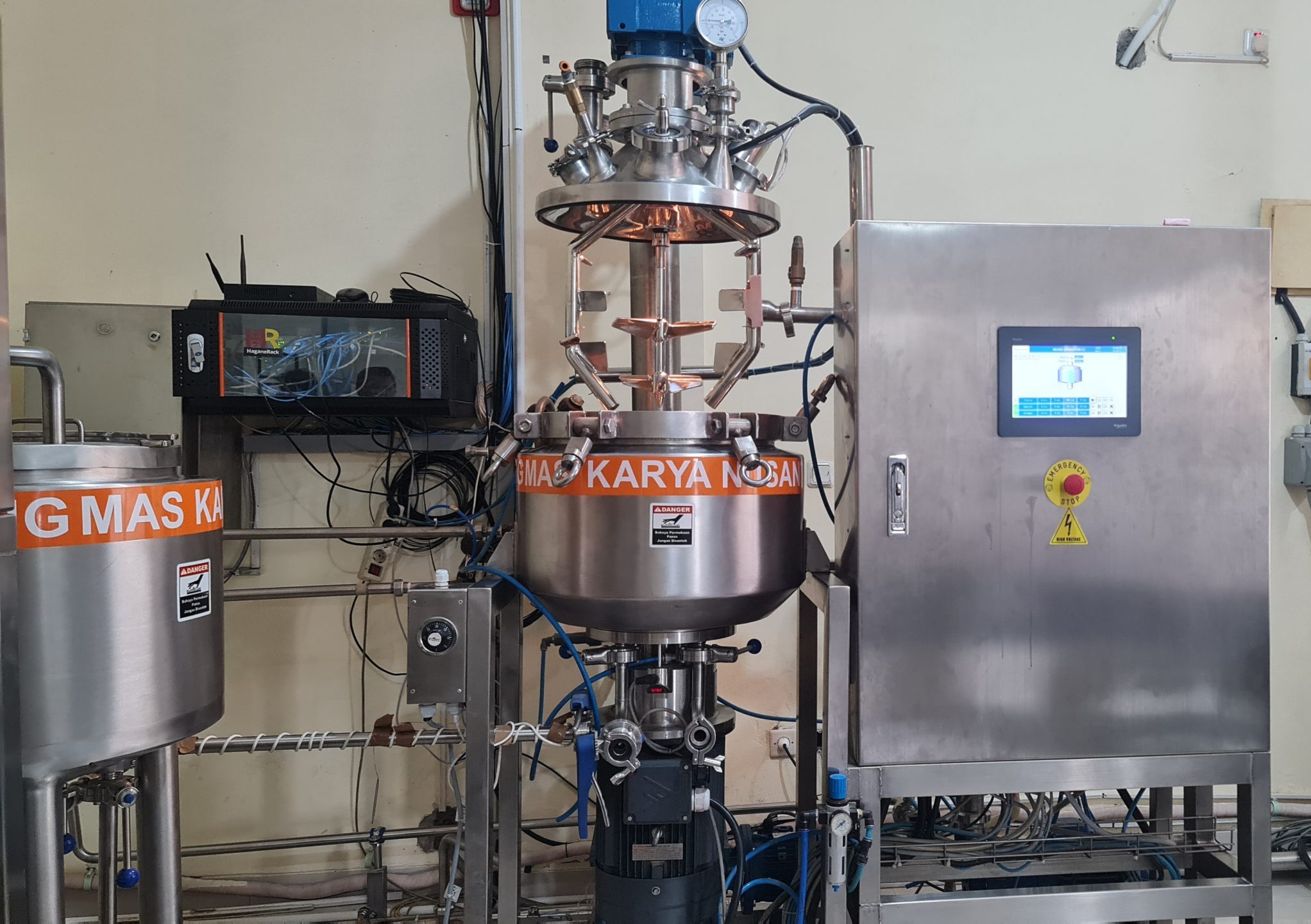 Fasilitas Trial Vacuum Mixing By Lab Mesin PT BMKN Fasilitas Trial Vacuum Mixing By Lab Mesin PT BMKN