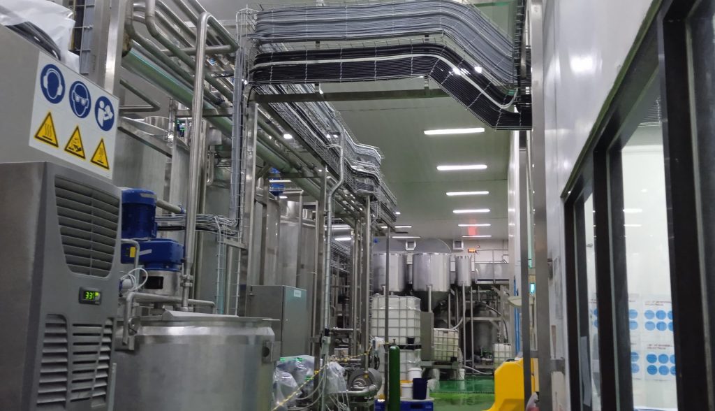 Optimalisasi proses mixing emulsi pada mesin mixing eksisting di pabrik makloon melalui solusi engineering.